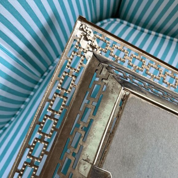 Vintage Framed Last Supper Lithograph Tray w/ Light Fixture – Gold Frame - Picture 6 of 10